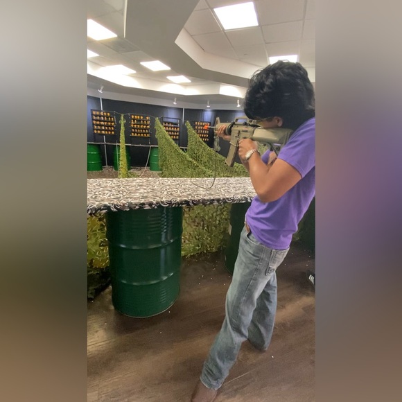 Meet your Posher - Picture 1 of 1